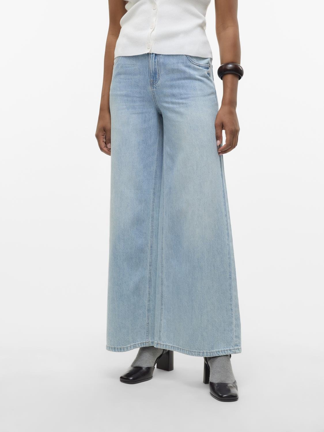 VMANNET Jeans - Medium Blue Denim - VERO MODA & VILA Bergvik